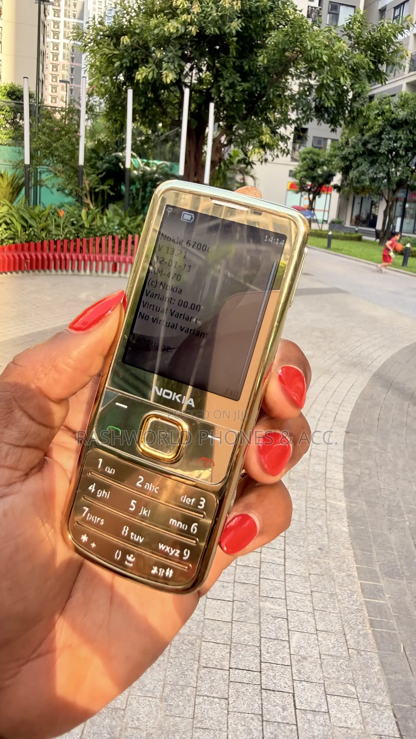 Nokia 6700 classic Gold