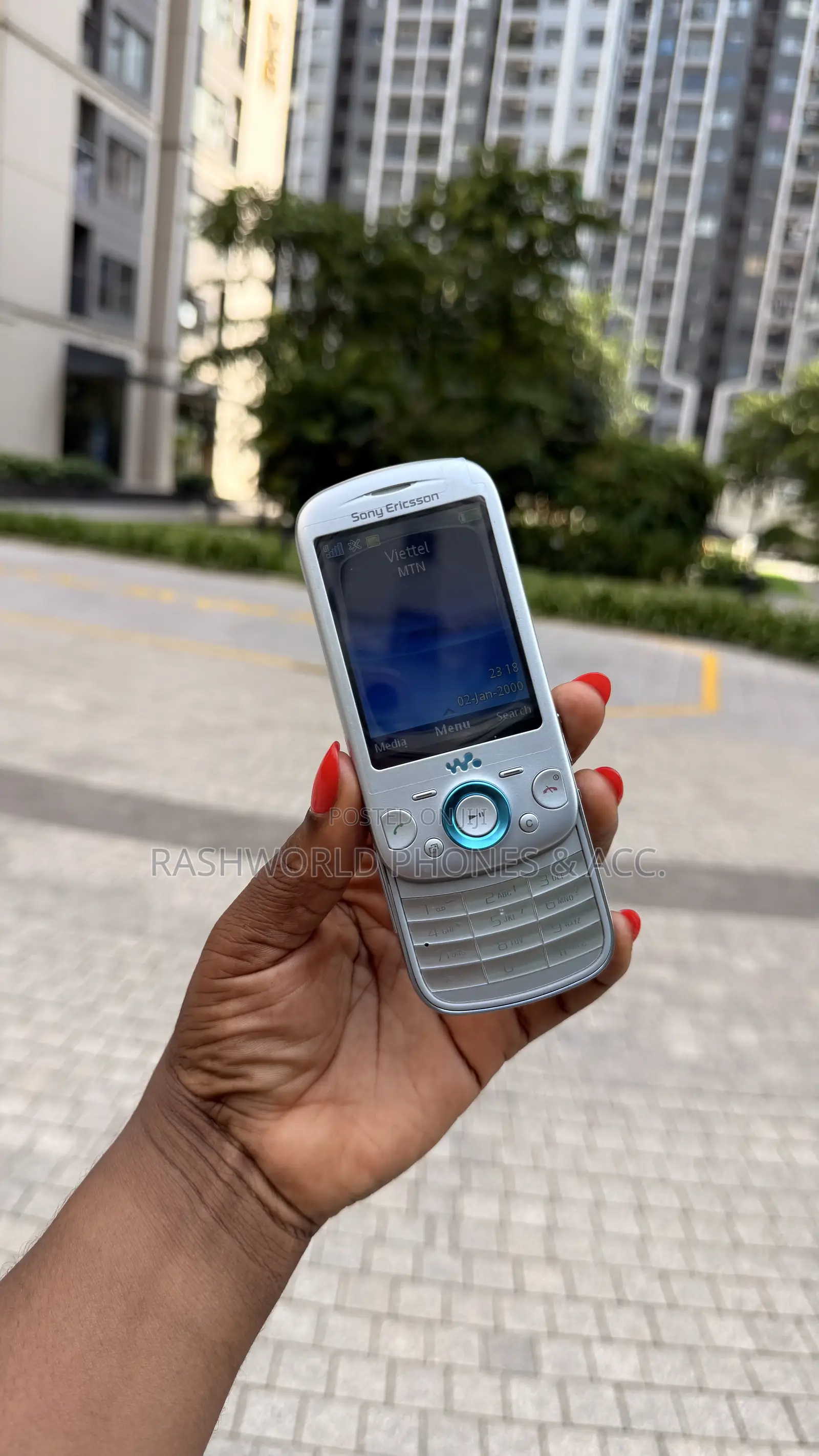 Sony Ericsson W200 Silver