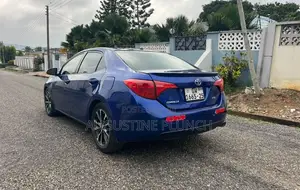 Toyota Corolla 2019 Blue