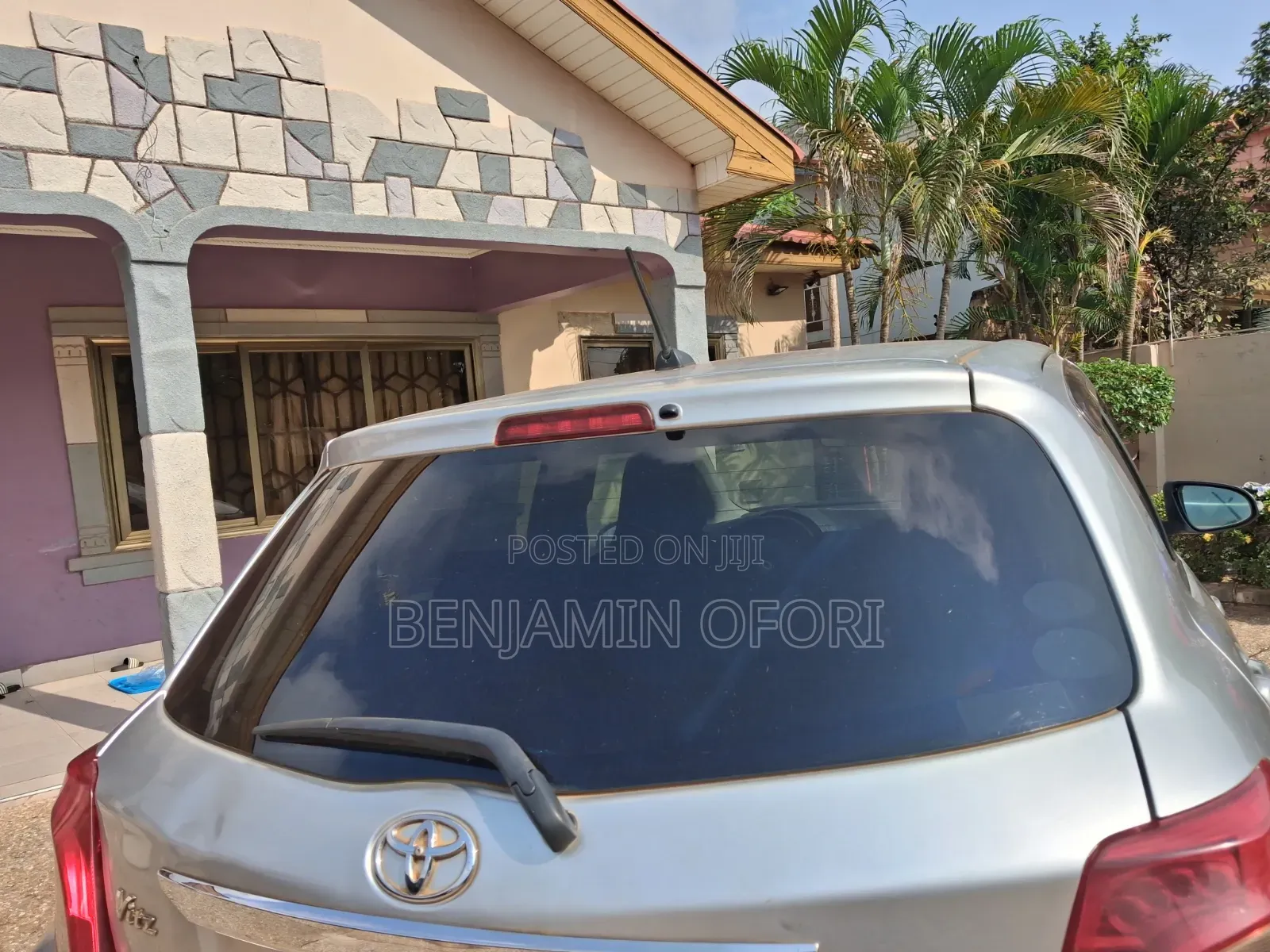 Toyota Vitz 2012 Gray