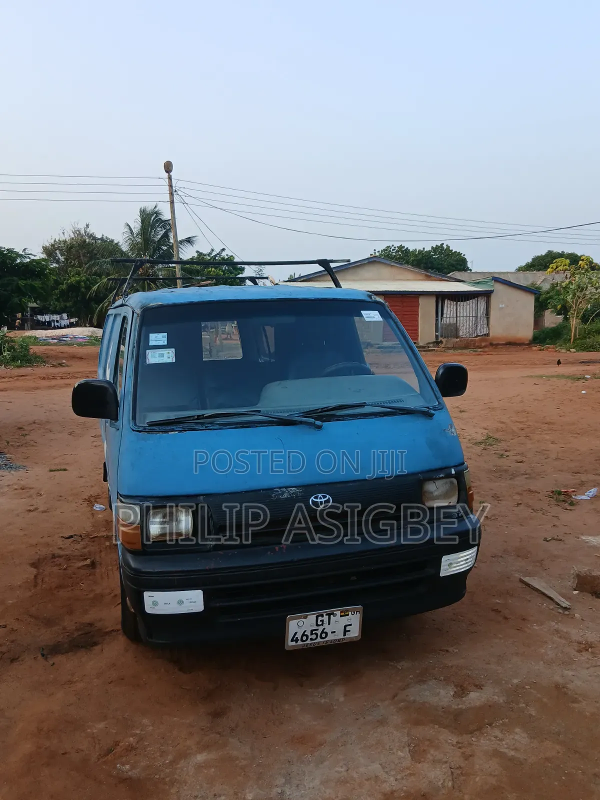 Toyota HiAce 2010 Blue
