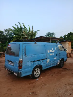 Toyota HiAce 2010 Blue