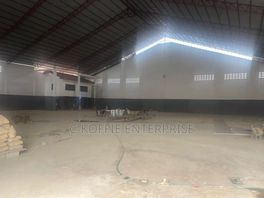1400 SQM Warehouse at Accra Central for Rent
