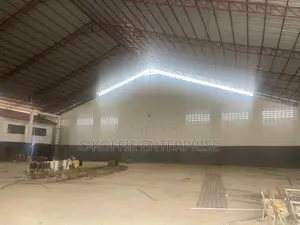 1400 SQM Warehouse at Accra Central for Rent