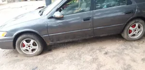 Toyota Camry Automatic 1999 Gray