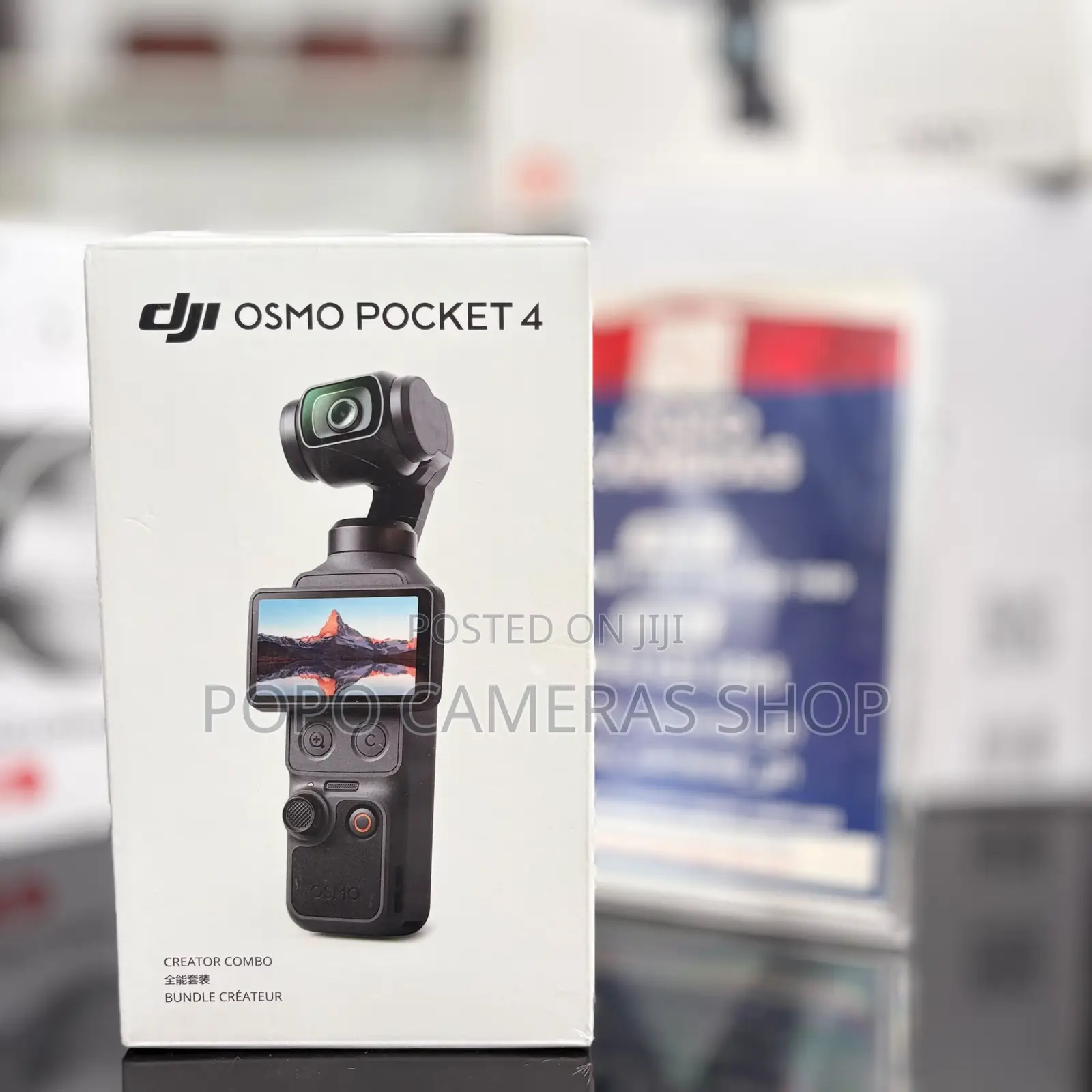 DJI Osmo Pocket 4 Creator Combo