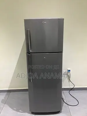 238L Top Freezer Refrigerator (GL-B282VML) – Excellent Condition