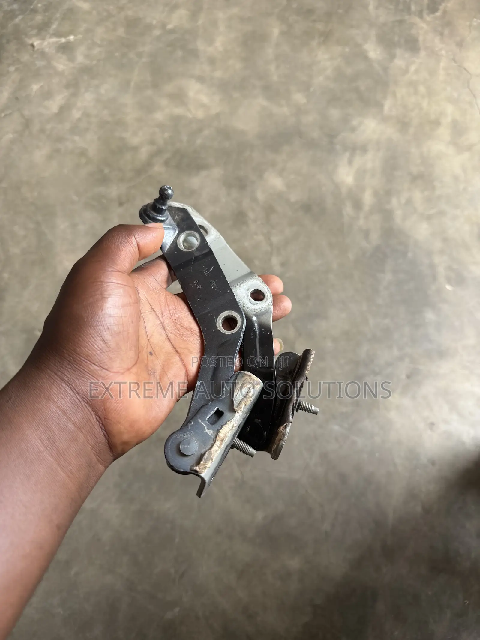 Honda CRV 2026 Boot Hinge