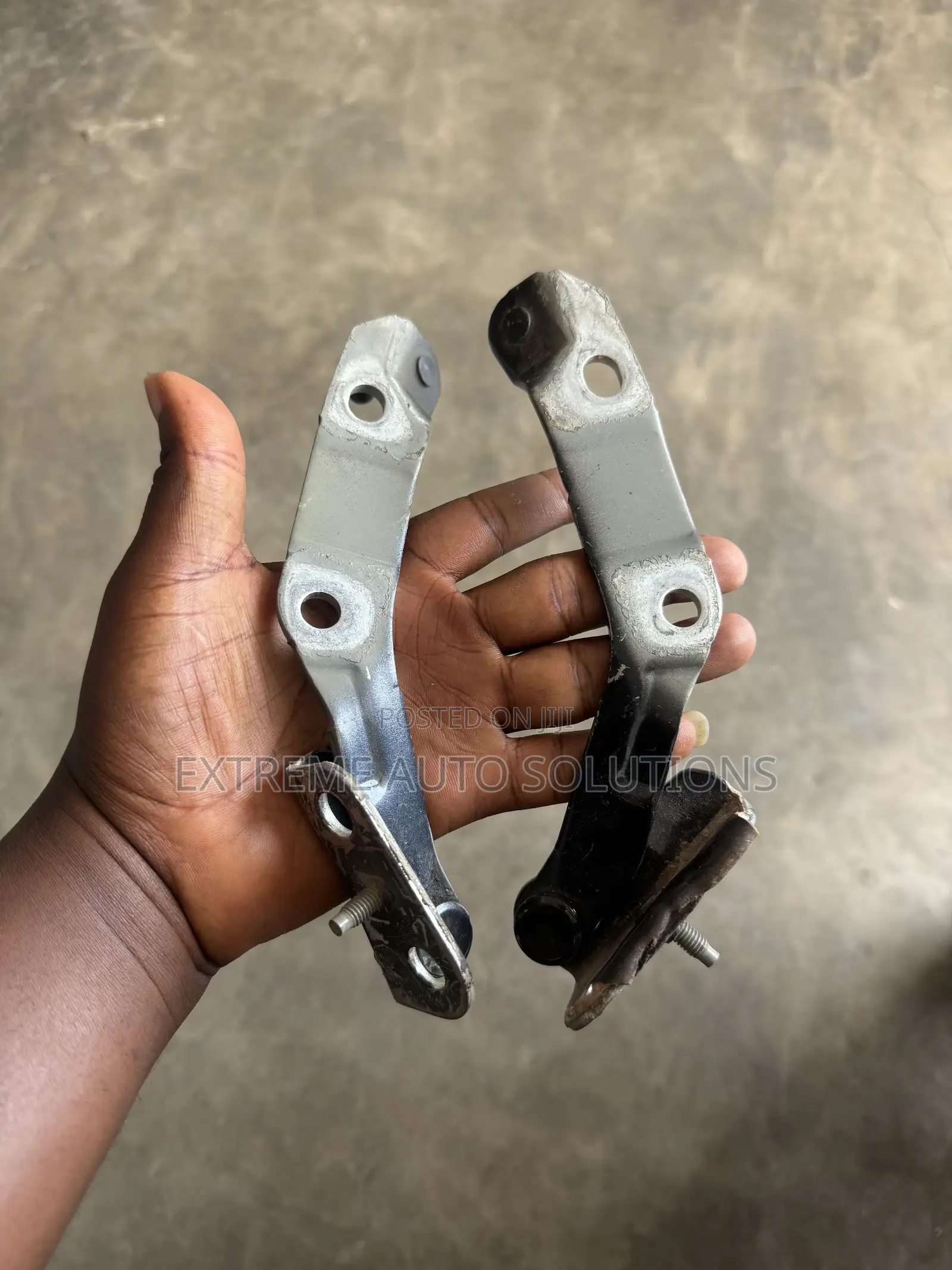 Honda CRV 2026 Boot Hinge