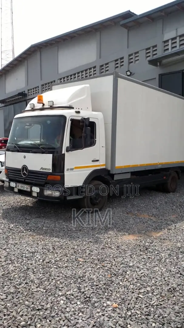 Sealed Container Trucks Available for Rent