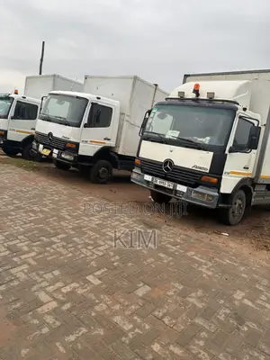 Sealed Container Trucks Available for Rent