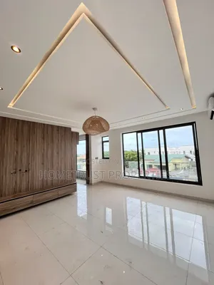 4bdrm Duplex in East Legon, Boundary Road Area for sale