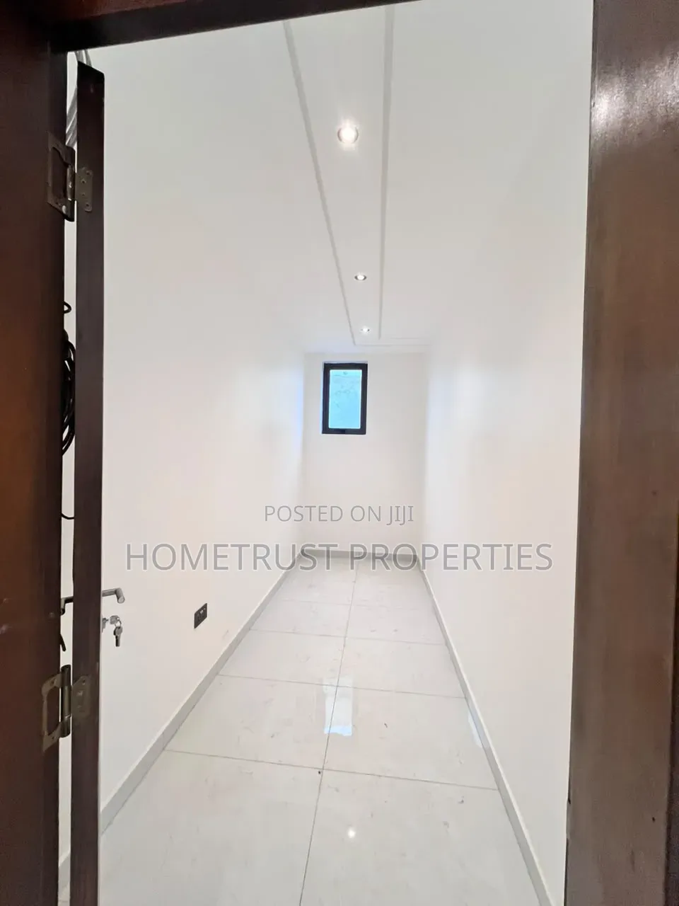 4bdrm Duplex in East Legon, Boundary Road Area for sale