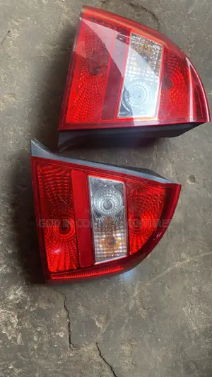 Spectra 5 Tail Light