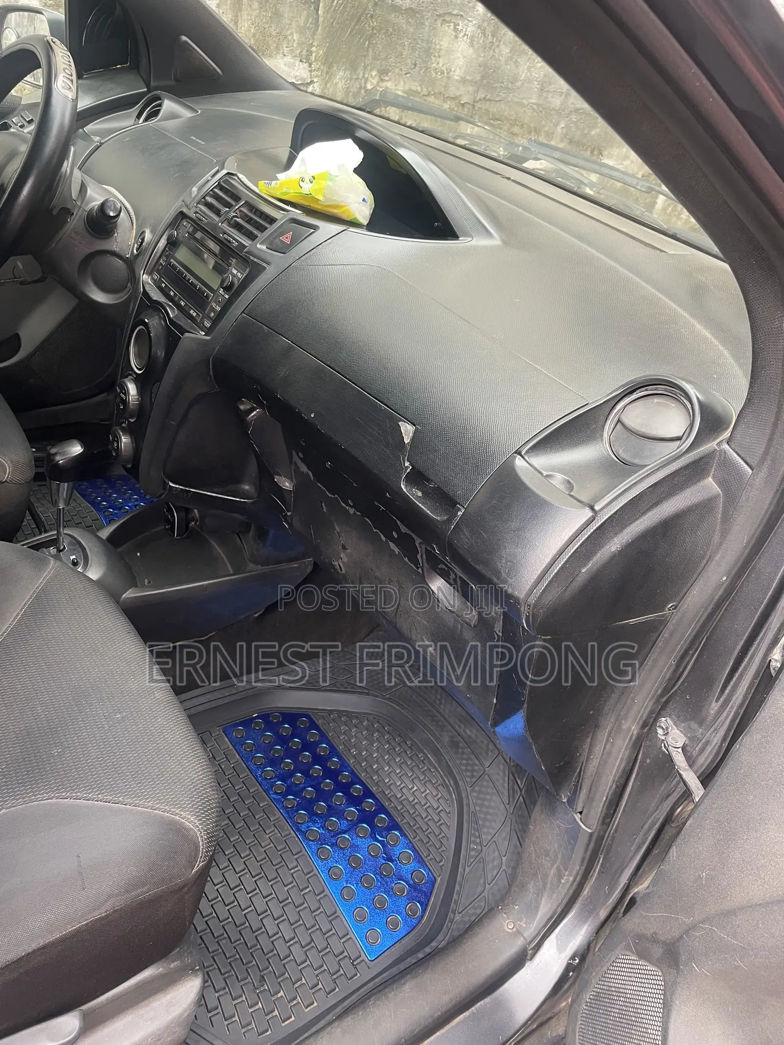 Toyota Vitz 1.5 FWD 3dr 2009 Gray