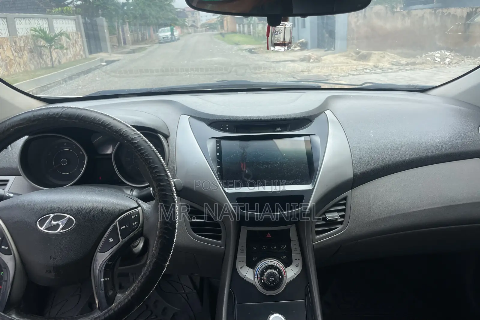 Hyundai Elantra 2013 White