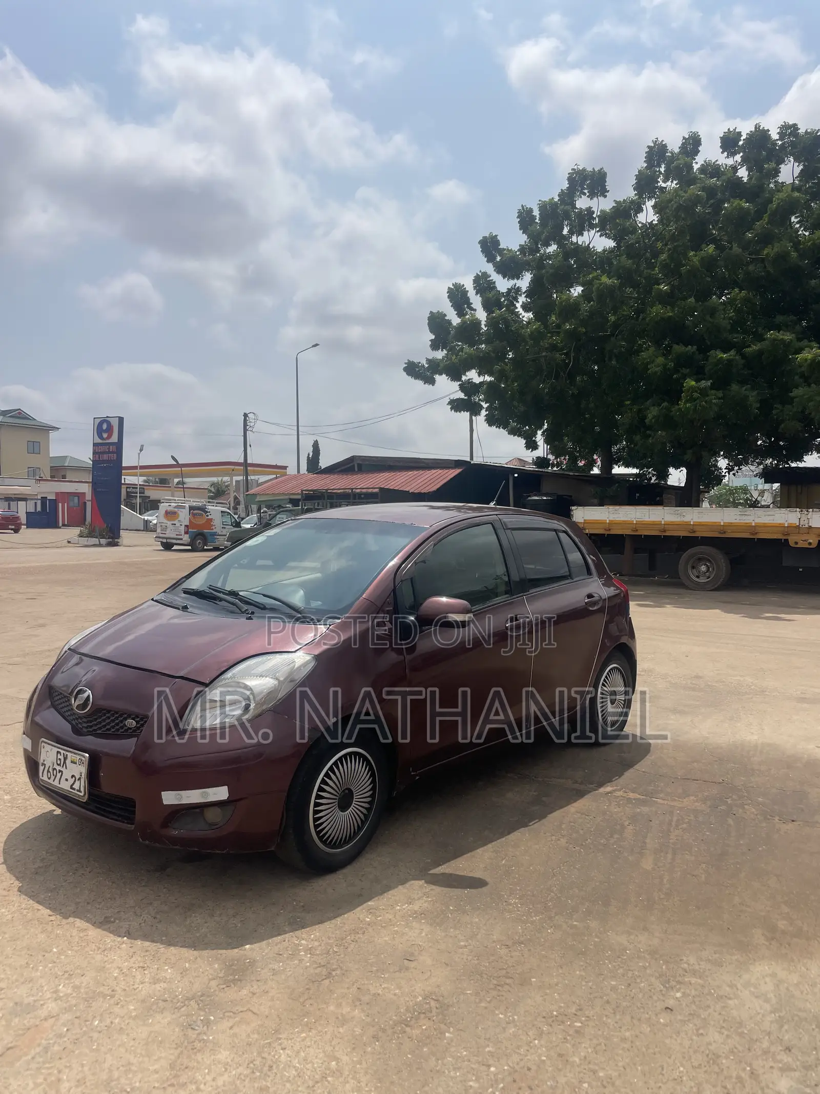 Toyota Vitz 2010 Burgundy