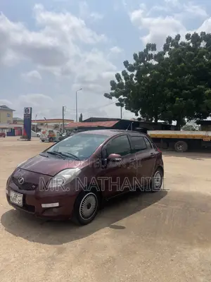 Toyota Vitz 2010 Burgundy