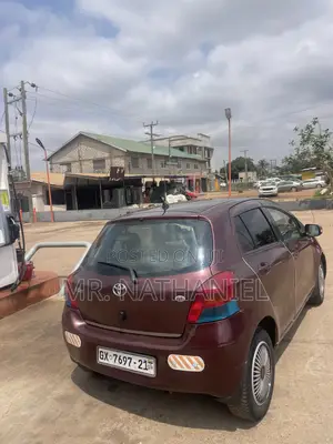 Toyota Vitz 2010 Burgundy