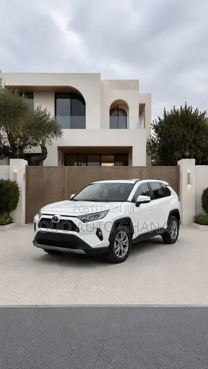 Toyota RAV4 2021 White