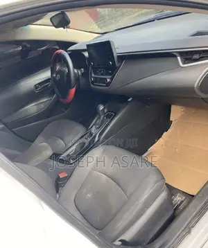 Toyota Corolla SE 2022 White