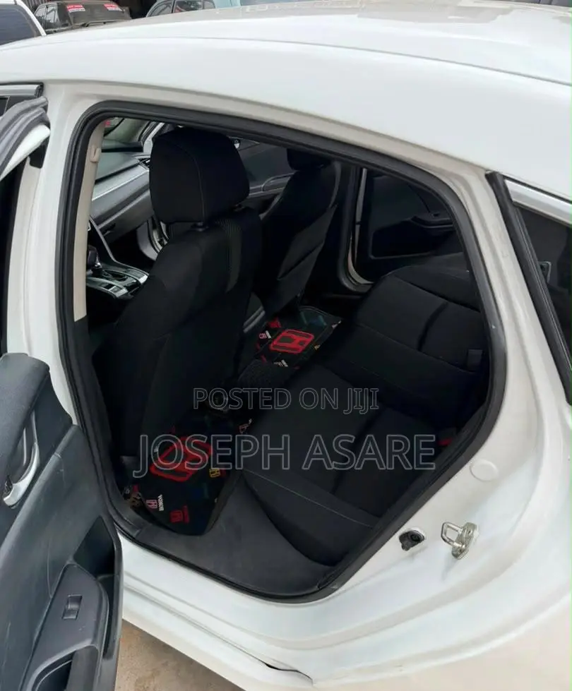 Honda Civic EX Sedan 2018 White