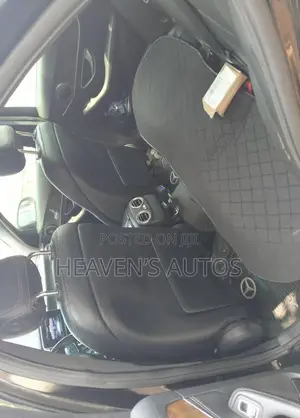 Mercedes-Benz C300 2016 Black