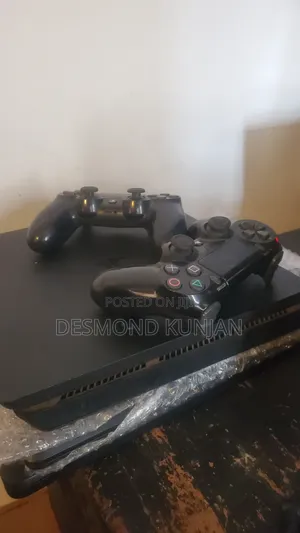 PS4 Slim Console (2 Controllers)