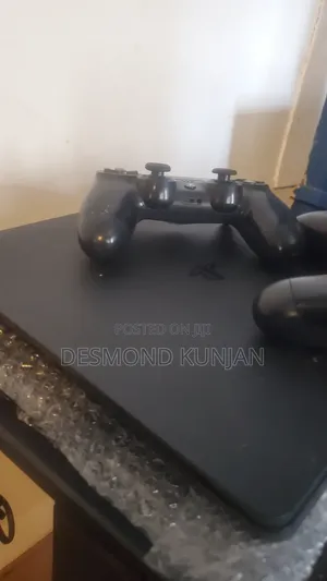 PS4 Slim Console (2 Controllers)