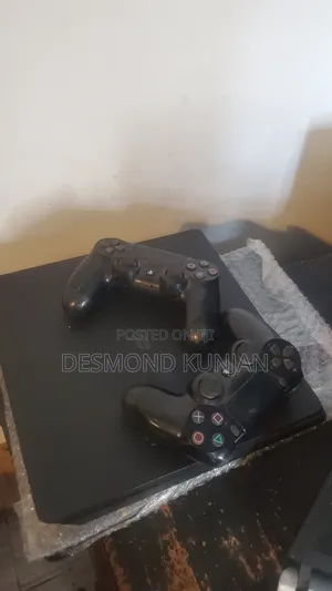 PS4 Slim Console (2 Controllers)