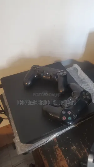 PS4 Slim Console (2 Controllers)