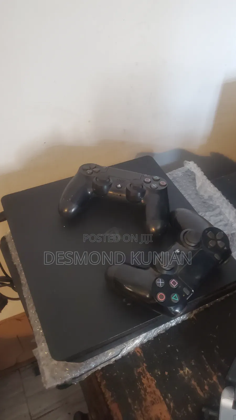 PS4 Slim Console (2 Controllers)
