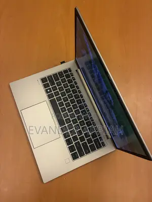 Laptop HP ZBook Firefly G9 16GB Intel Core i5 SSD 256GB