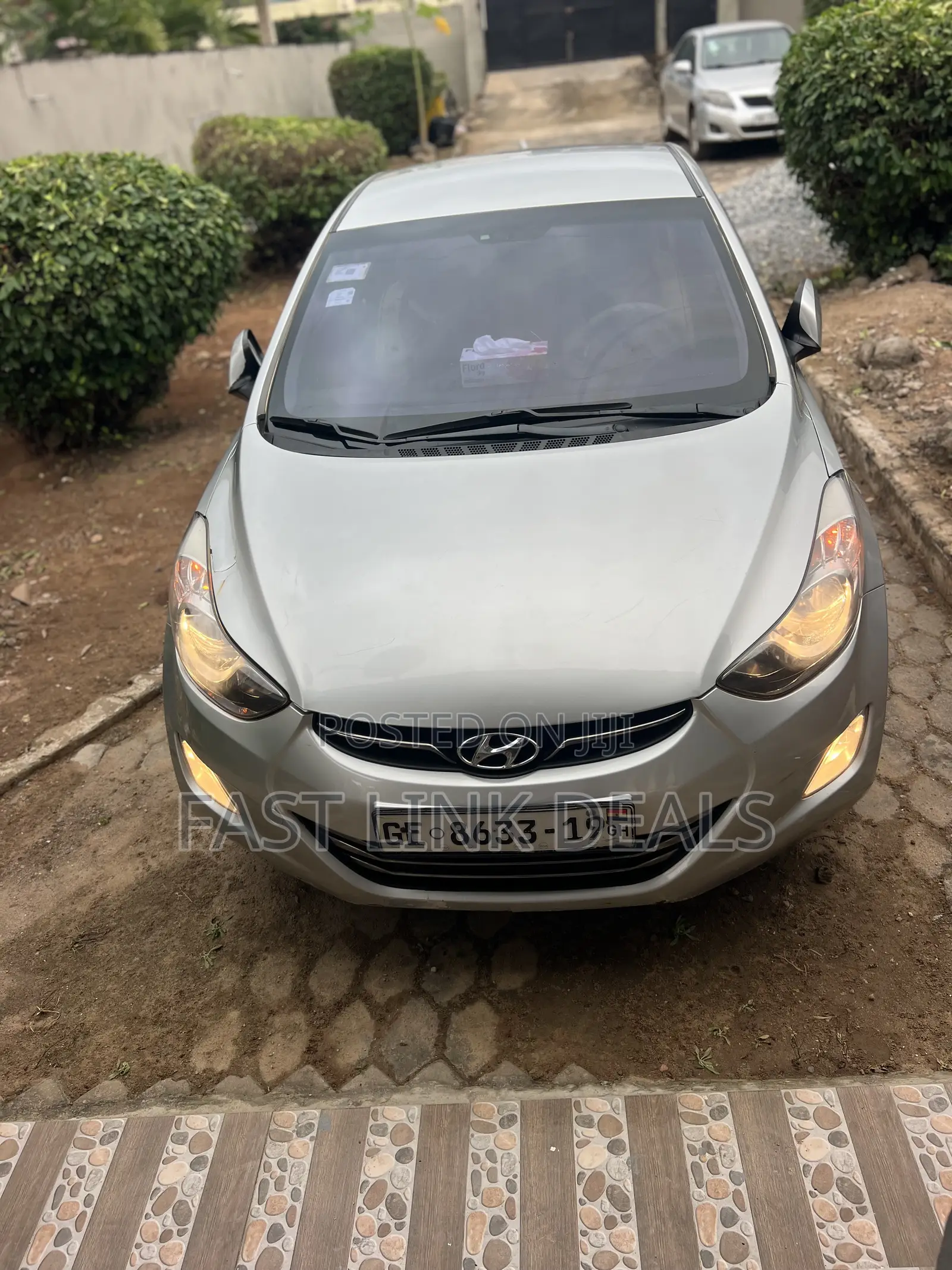 Hyundai Elantra SE Coupe FWD (1.8L 4cyl 6A) 2013 Silver