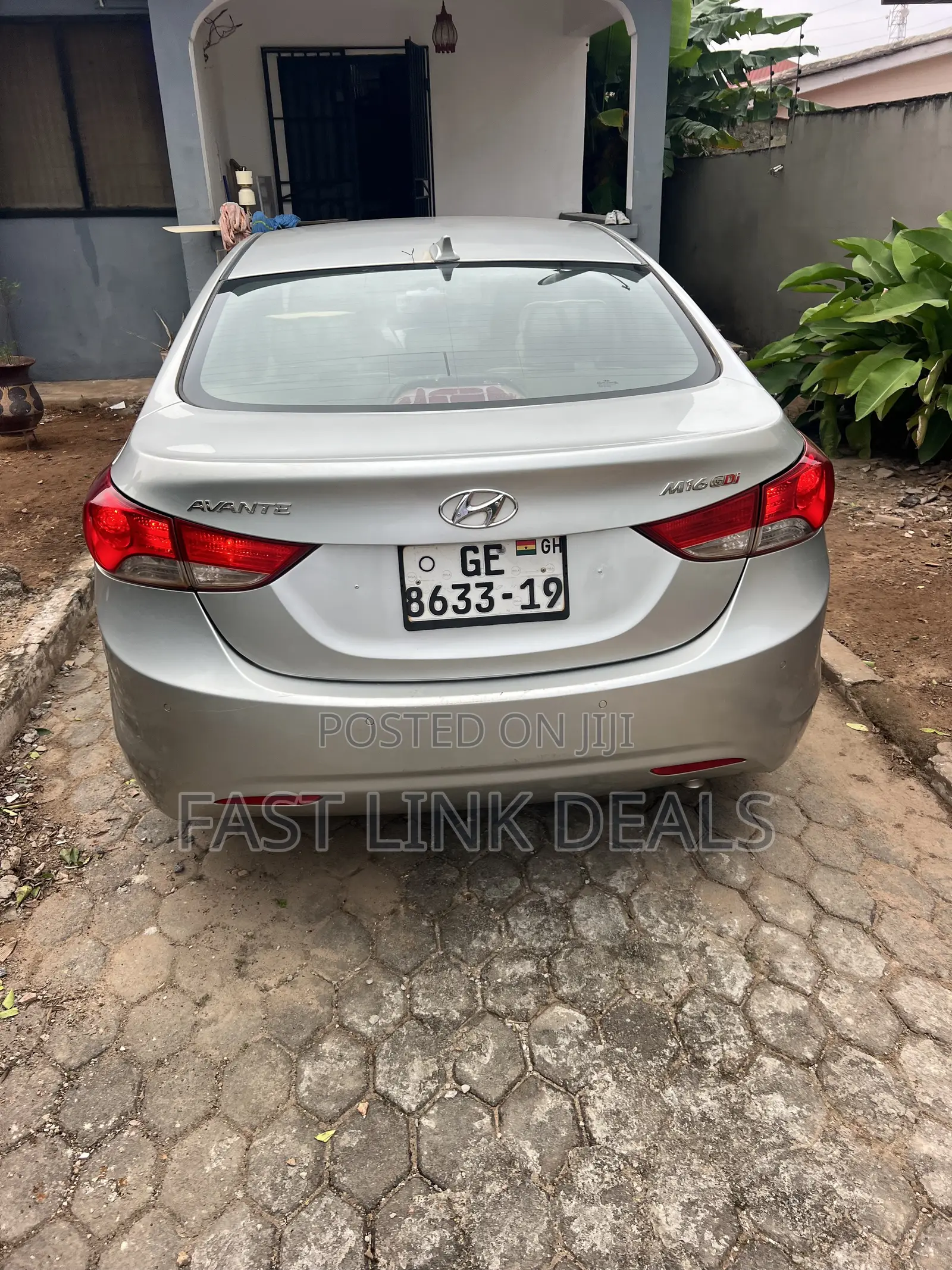 Hyundai Elantra SE Coupe FWD (1.8L 4cyl 6A) 2013 Silver