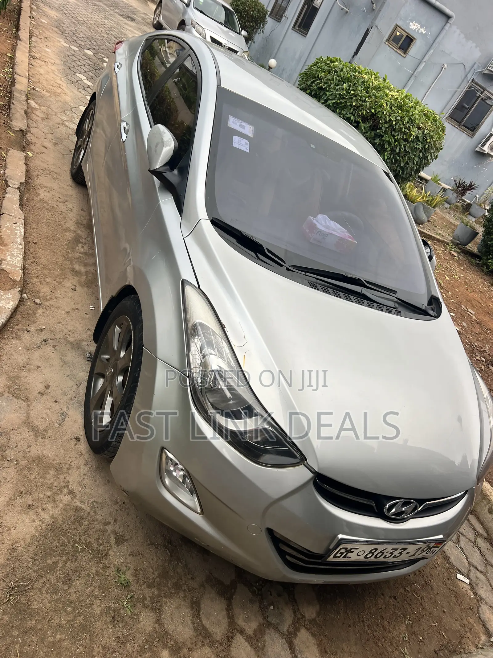 Hyundai Elantra SE Coupe FWD (1.8L 4cyl 6A) 2013 Silver