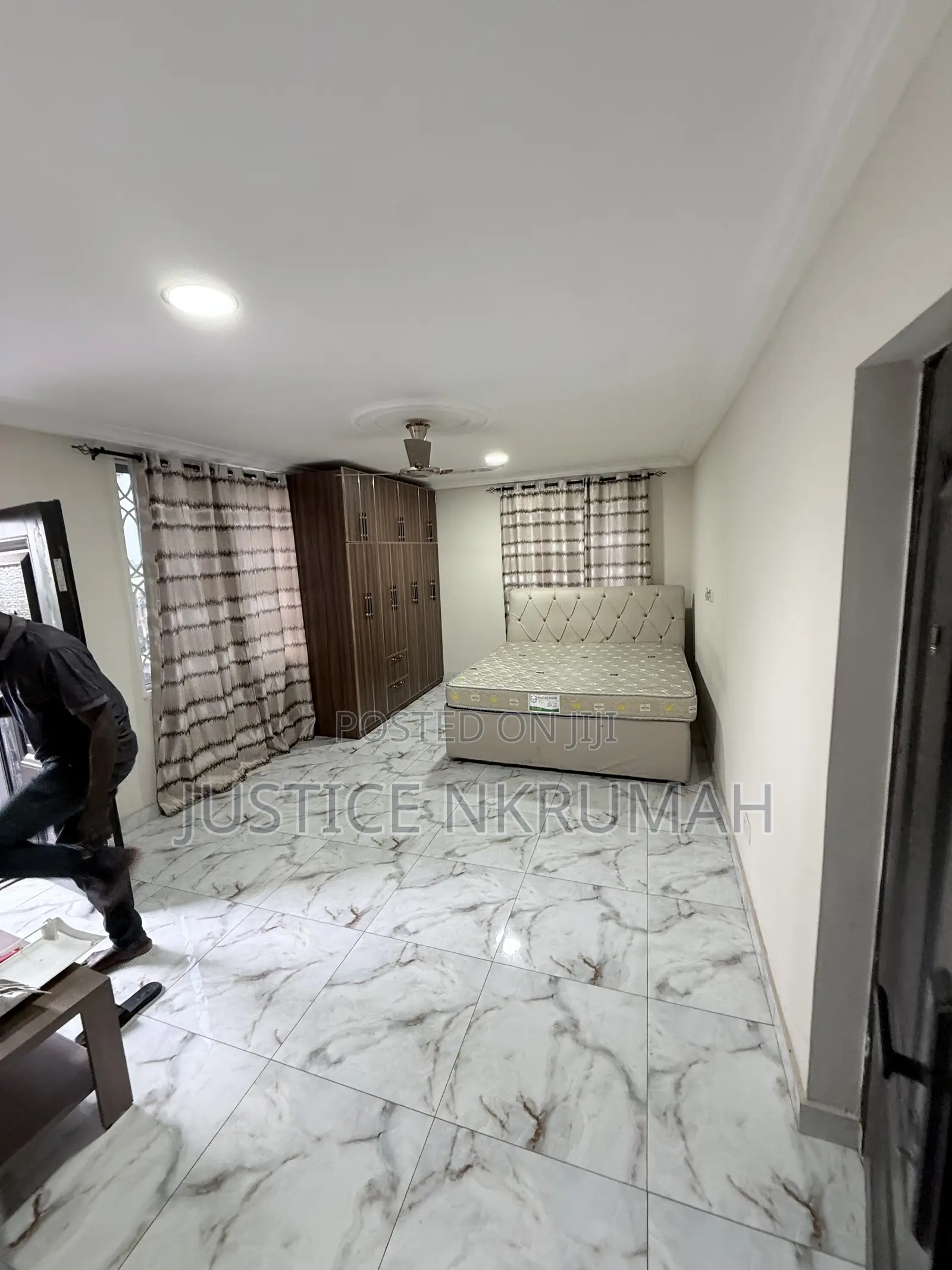 3bdrm Apartment in West Hills Mall Area for rent