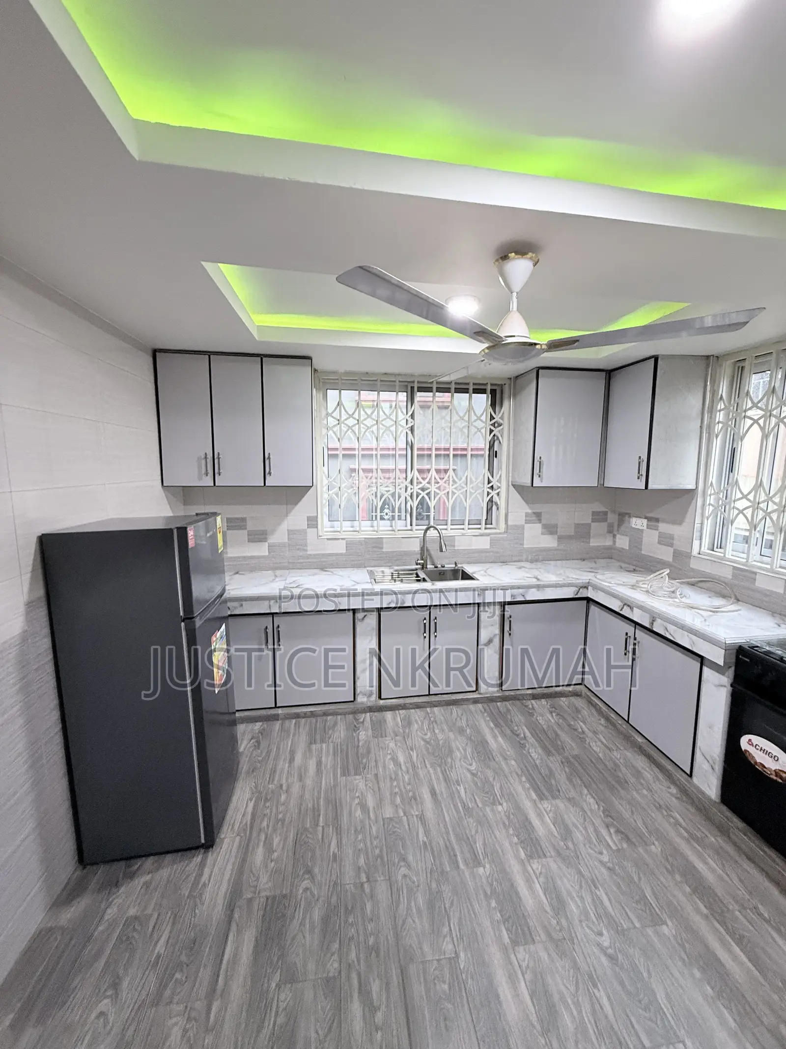 3bdrm Apartment in West Hills Mall Area for rent