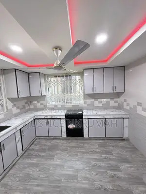 3bdrm Apartment in West Hills Mall Area for rent
