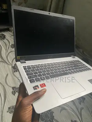 Laptop Acer Aspire 5 4GB AMD Ryzen 3 SSD 128GB