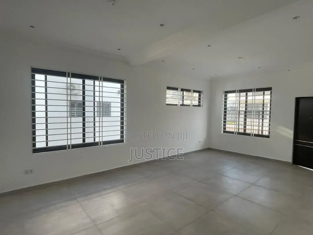 3bdrm Duplex in Adenta Aviation, SDA Area for rent