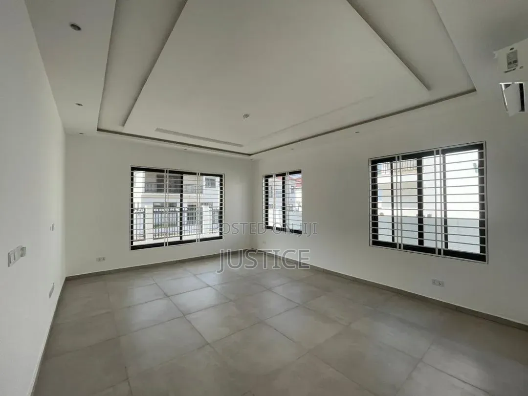 3bdrm Duplex in Adenta Aviation, SDA Area for rent
