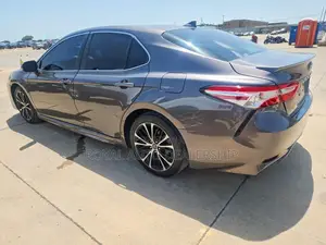 Toyota Camry SE FWD 2020 Gray