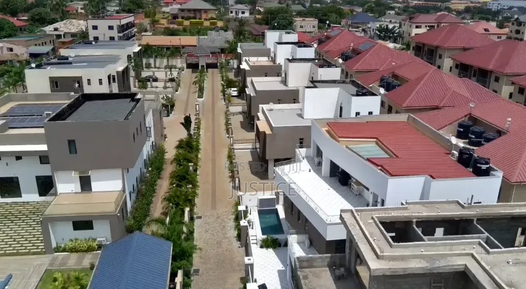 5bdrm House in Adenta, Frafraha for sale