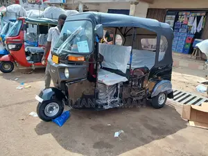 Bajaj RE 2025 Black