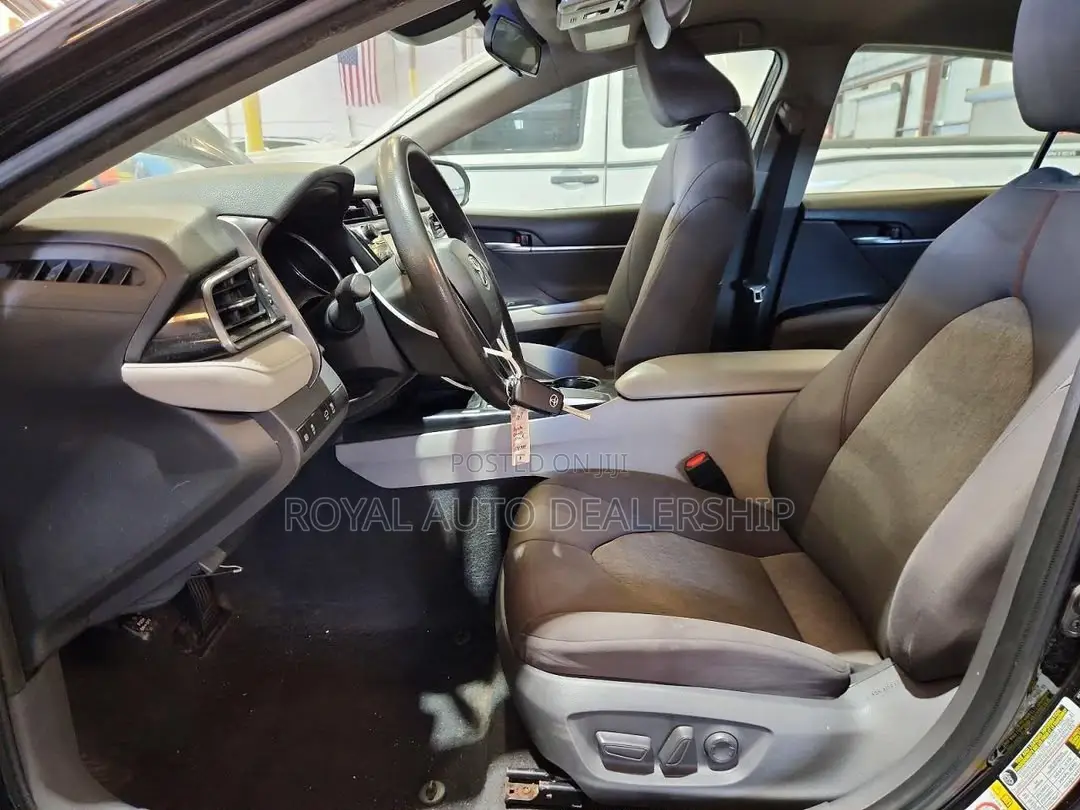 Toyota Camry LE (2.5L 4cyl 8A) 2019 Black