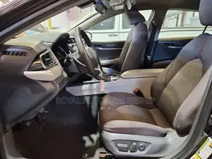 Toyota Camry LE (2.5L 4cyl 8A) 2019 Black