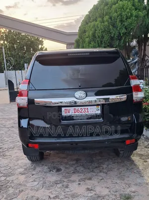Toyota Land Cruiser 2015 Black
