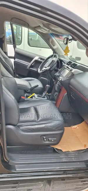 Toyota Land Cruiser 2015 Black