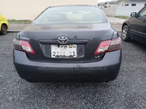Toyota Camry LE 4dr Sedan (2.5L 4cyl 6AM) 2010